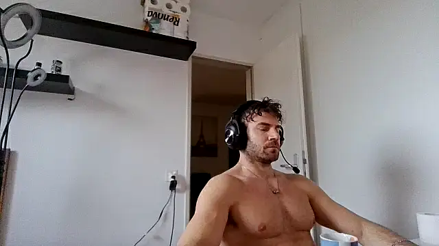 alpha-hunk online show from December 2025 01:15:01 PM