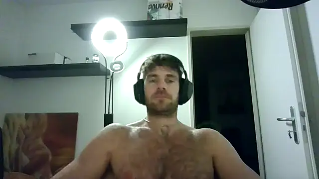 alpha-hunk online show from November 2025 09:26:01 PM