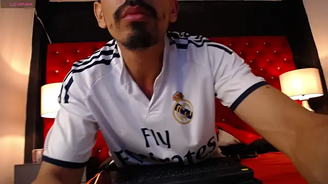 Sr Magnus  online show from February 2026 10:04:02 AM