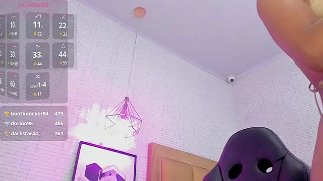 MAYROBERTSS online show from March 2025 08:40:01 AM