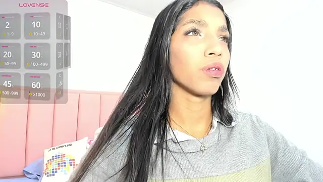 MAYROBERTSS online show from March 2025 12:07:02 PM