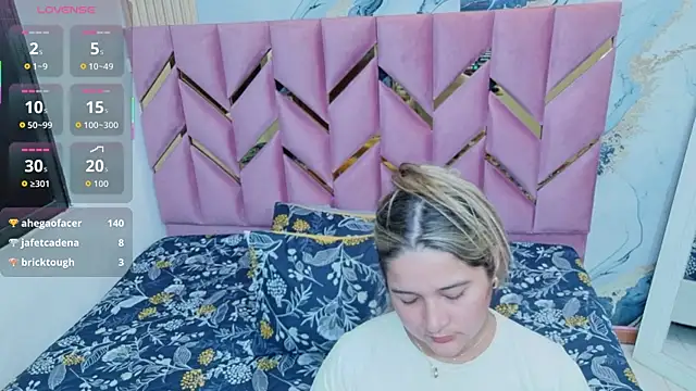 collegepawglovedaddy online show from November 2025 07:36:01 PM