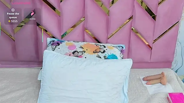 collegepawglovedaddy online show from November 2025 01:05:02 PM