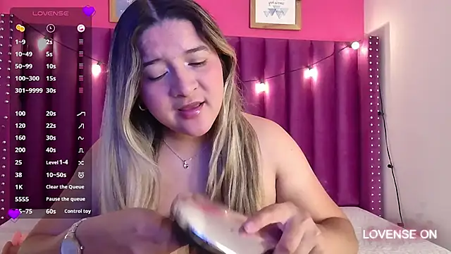 collegepawglovedaddy online show from March 2025 08:00:01 PM