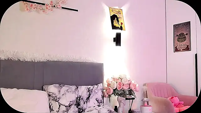 Snapshot of SIlviaBeyt chatting on May 2026 08:48:02 PM SIlviaBeyt online show from May 2026 08:48:02 PM
