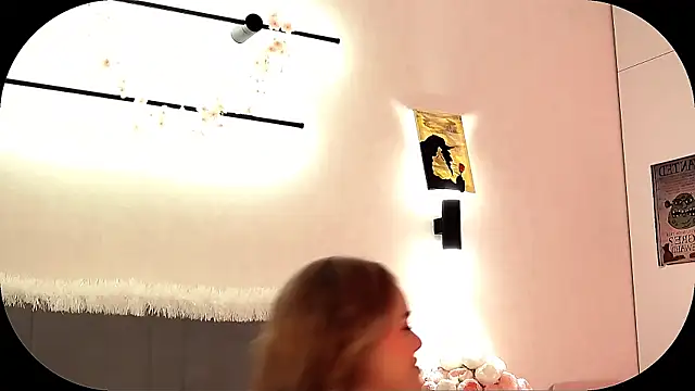 SIlviaBeyt online show from April 2026 08:04:02 PM