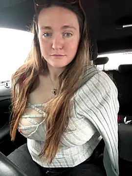 Snapshot of BustyBonnieUK chatting on November 2025 10:27:01 AM BustyBonnieUK online show from November 2025 10:27:01 AM