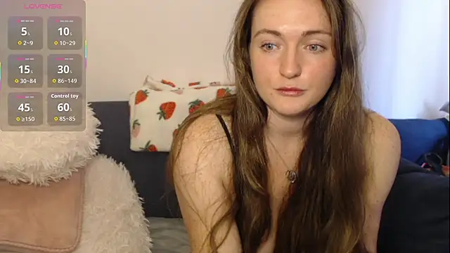 Snapshot of BustyBonnieUK chatting on October 2025 11:22:02 AM BustyBonnieUK online show from October 2025 11:22:02 AM