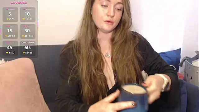 Snapshot of BustyBonnieUK chatting on October 2025 11:42:02 AM BustyBonnieUK online show from October 2025 11:42:02 AM