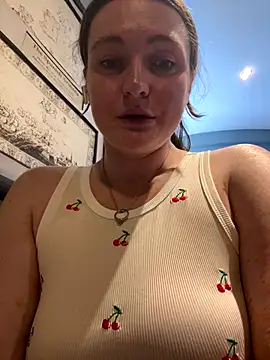 Snapshot of BustyBonnieUK chatting on December 2025 10:39:01 AM BustyBonnieUK online show from December 2025 10:39:01 AM