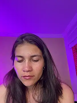 aurora divine online show from March 2026 09:55:02 PM