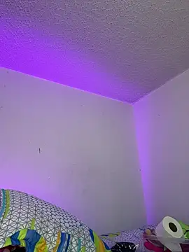 aurora divine online show from April 2026 09:39:33 PM