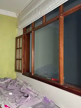 aurora divine online show from October 2025 10:57:01 PM