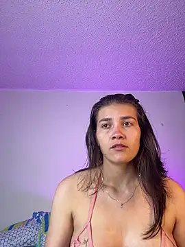 aurora divine online show from March 2026 07:04:02 PM