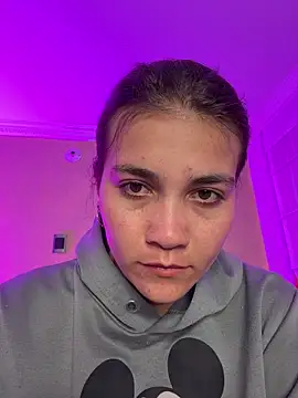 aurora divine online show from February 2026 10:43:01 PM