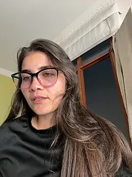 aurora divine online show from December 2025 10:53:01 PM