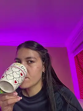 aurora divine online show from February 2026 01:52:02 PM