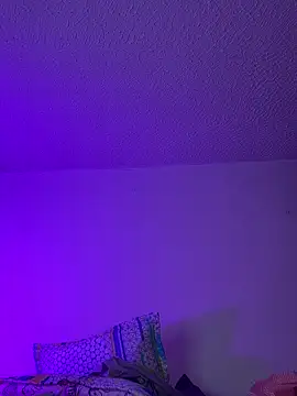 aurora divine online show from March 2026 07:05:02 PM