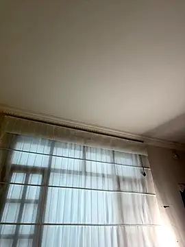 aurora divine online show from October 2025 01:11:01 PM