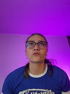 aurora divine online show from March 2026 10:05:01 PM