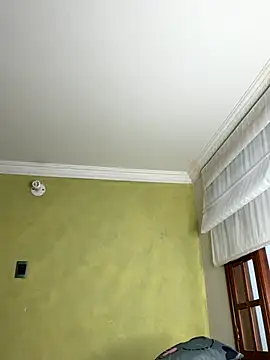 aurora divine online show from November 2025 01:11:01 PM