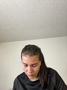 aurora divine online show from March 2026 07:04:01 PM