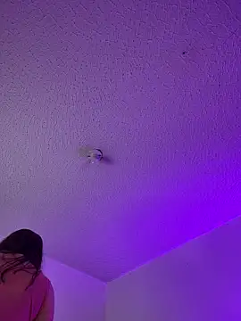 aurora divine online show from March 2026 07:03:01 PM