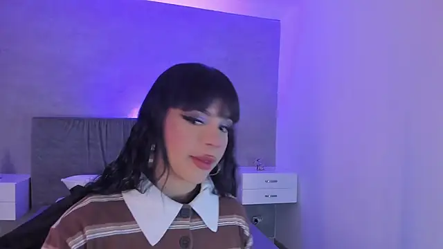 Snapshot of maddy_walker chatting on September 2025 09:43:01 PM maddy walker online show from September 2025 09:43:01 PM