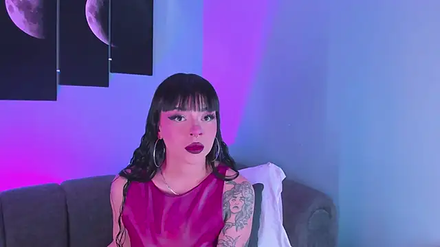 maddy walker online show from April 2026 12:34:01 PM