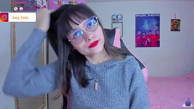 Lucyy-hess online show from April 2026 07:17:02 PM