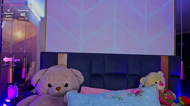 Snapshot of MadyJackson chatting on February 2026 11:54:02 AM MadyJackson online show from February 2026 11:54:02 AM