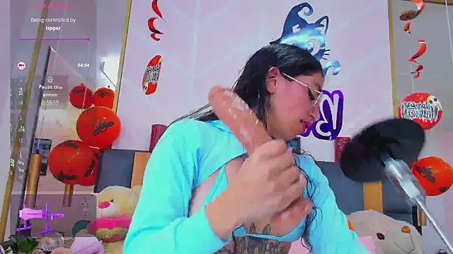 MadyJackson online show from October 2025 11:53:01 AM