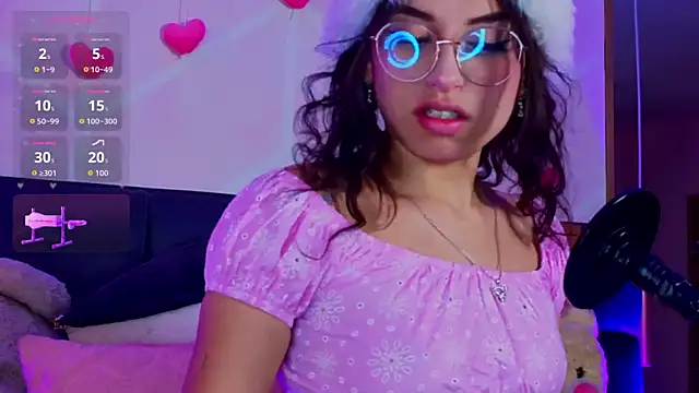 MadyJackson online show from April 2026 11:44:02 AM