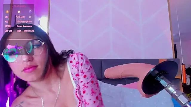 Snapshot of MadyJackson chatting on January 2026 11:25:01 AM MadyJackson online show from January 2026 11:25:01 AM