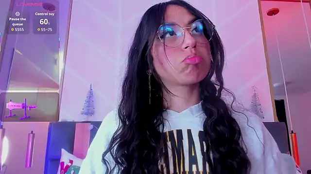 MadyJackson online show from December 2025 11:49:01 AM