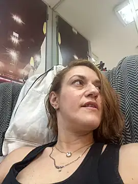 Snapshot of _linarose chatting on December 2024 04:32:02 PM linarose online show from December 2024 04:32:02 PM