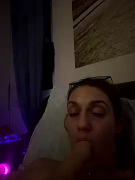 Snapshot of _linarose chatting on December 2024 01:42:02 AM linarose online show from December 2024 01:42:02 AM