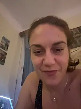 Snapshot of _linarose chatting on December 2024 03:47:02 AM linarose online show from December 2024 03:47:02 AM