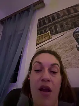 Snapshot of _linarose chatting on December 2024 11:16:01 PM linarose online show from December 2024 11:16:01 PM