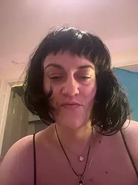 Snapshot of _linarose chatting on February 2025 03:13:02 AM linarose online show from February 2025 03:13:02 AM