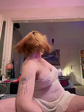 Snapshot of _linarose chatting on January 2025 10:17:02 PM linarose online show from January 2025 10:17:02 PM