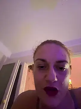 Snapshot of _linarose chatting on January 2025 09:15:02 PM linarose online show from January 2025 09:15:02 PM