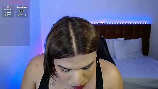 alexiaaross online show from November 2025 07:14:02 AM