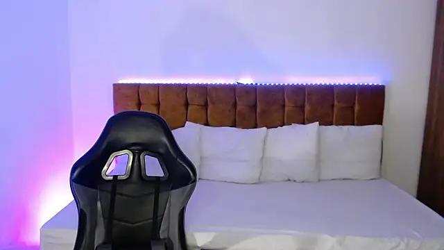alexiaaross online show from September 2025 04:08:01 AM
