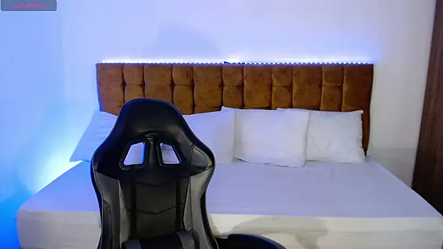 alexiaaross online show from October 2025 04:16:02 AM