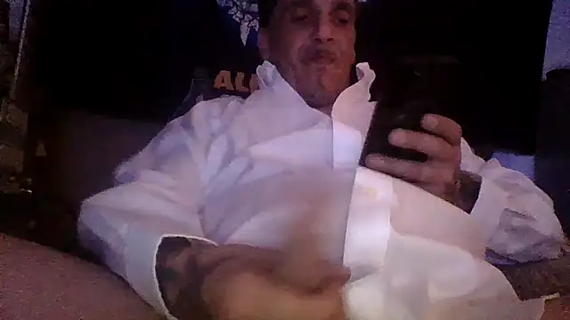 Snapshot of CandiedPompano chatting on June 2026 04:17:02 AM CandiedPompano online show from June 2026 04:17:02 AM