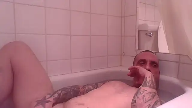 CandiedPompano online show from December 2025 08:04:02 PM