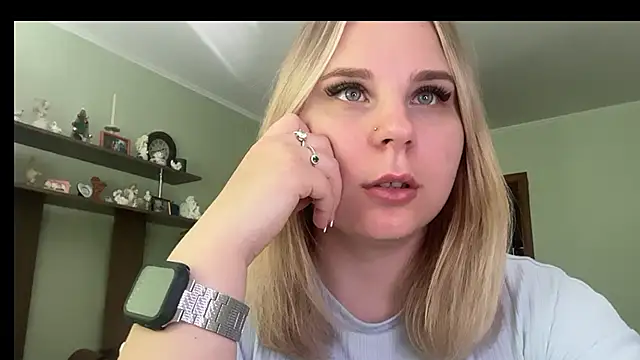 Thalia  Star online show from March 2026 10:43:02 AM