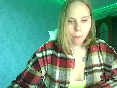 Snapshot of Thalia__Star chatting on March 2025 07:03:02 AM Thalia Star online show from March 2025 07:03:02 AM