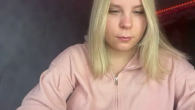 Thalia  Star online show from December 2025 09:41:01 AM